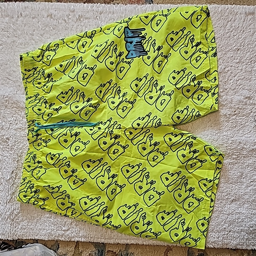 NWOT G-Star Raw Drip in Excellent Condition Mens Swim trunks. SIZE Large